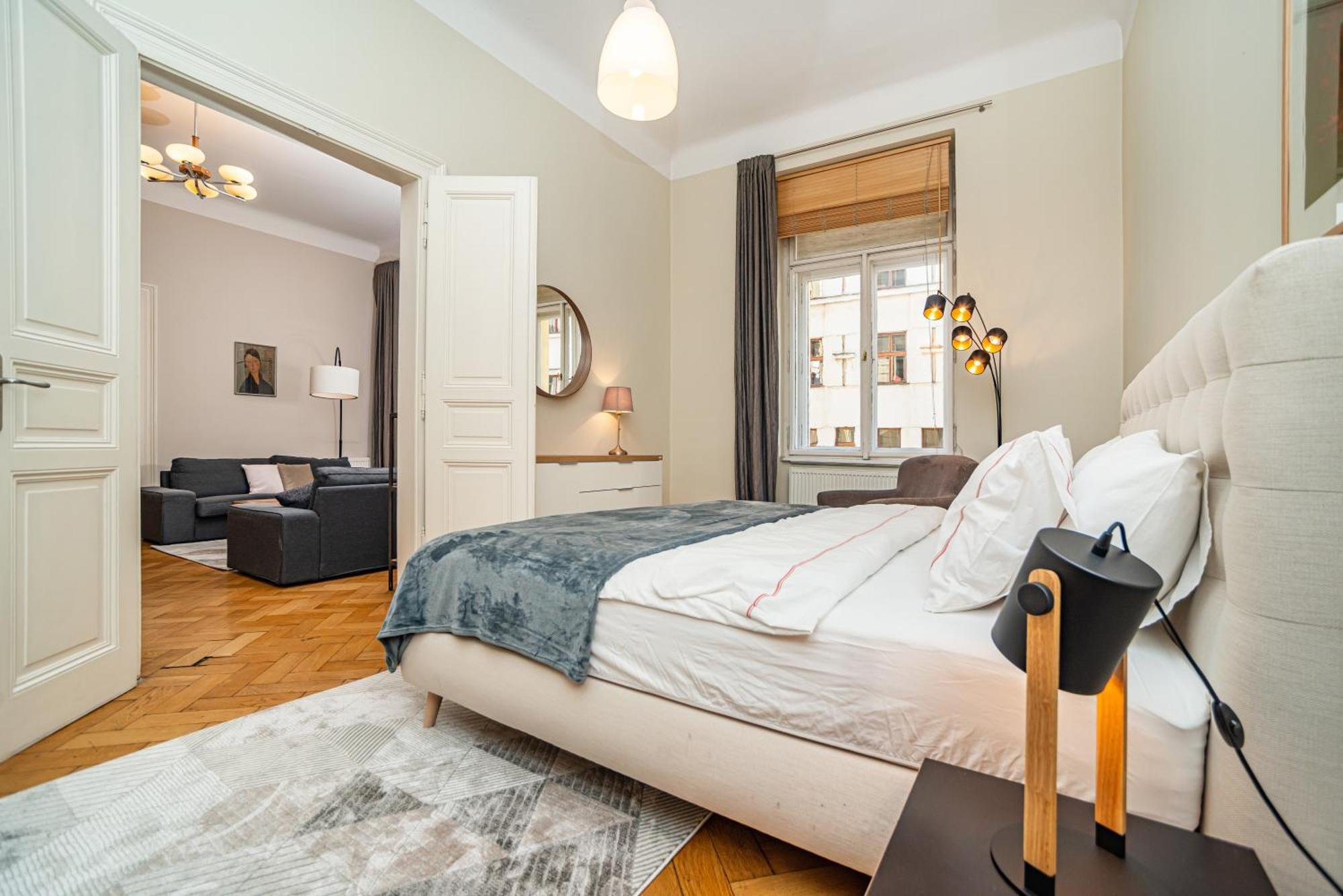 Large And Modern Apartment In The Heart Of Praha Exteriér fotografie