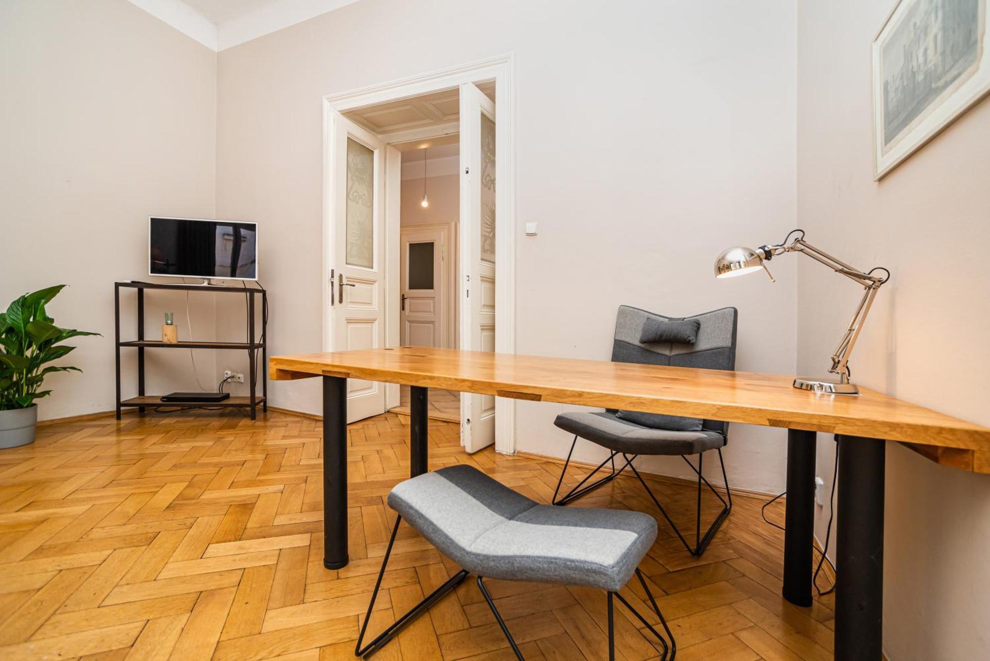 Large And Modern Apartment In The Heart Of Praha Exteriér fotografie