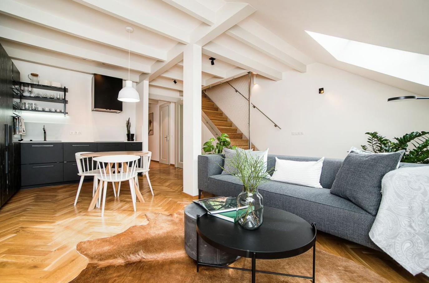 Large And Modern Apartment In The Heart Of Praha Exteriér fotografie