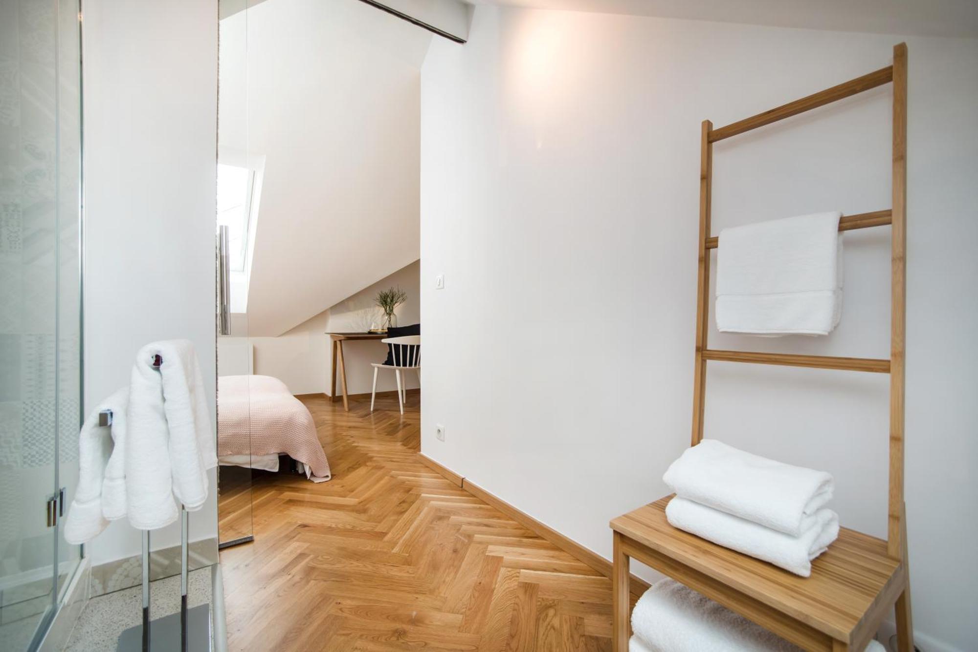 Large And Modern Apartment In The Heart Of Praha Exteriér fotografie