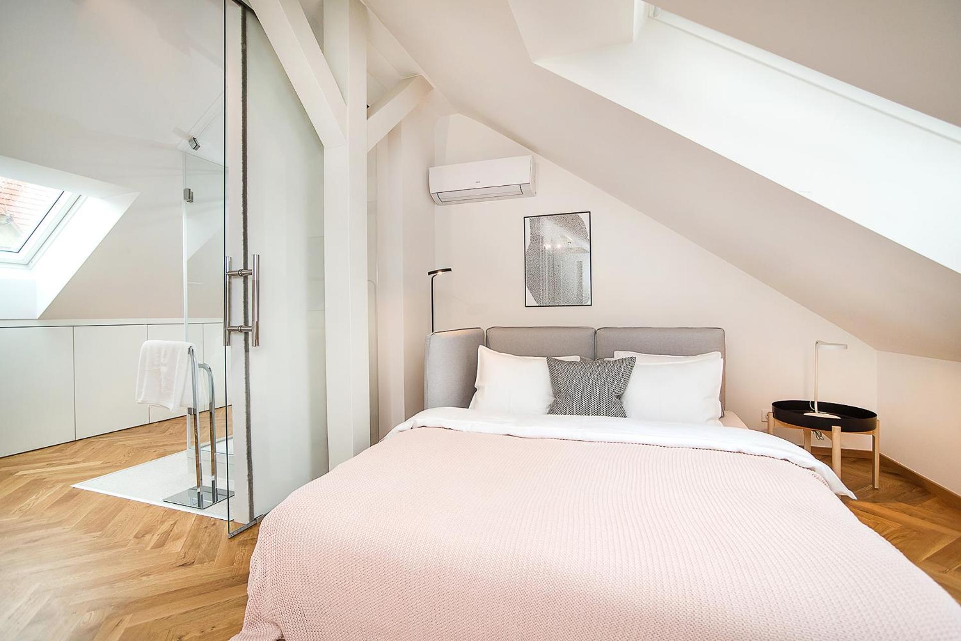 Large And Modern Apartment In The Heart Of Praha Exteriér fotografie